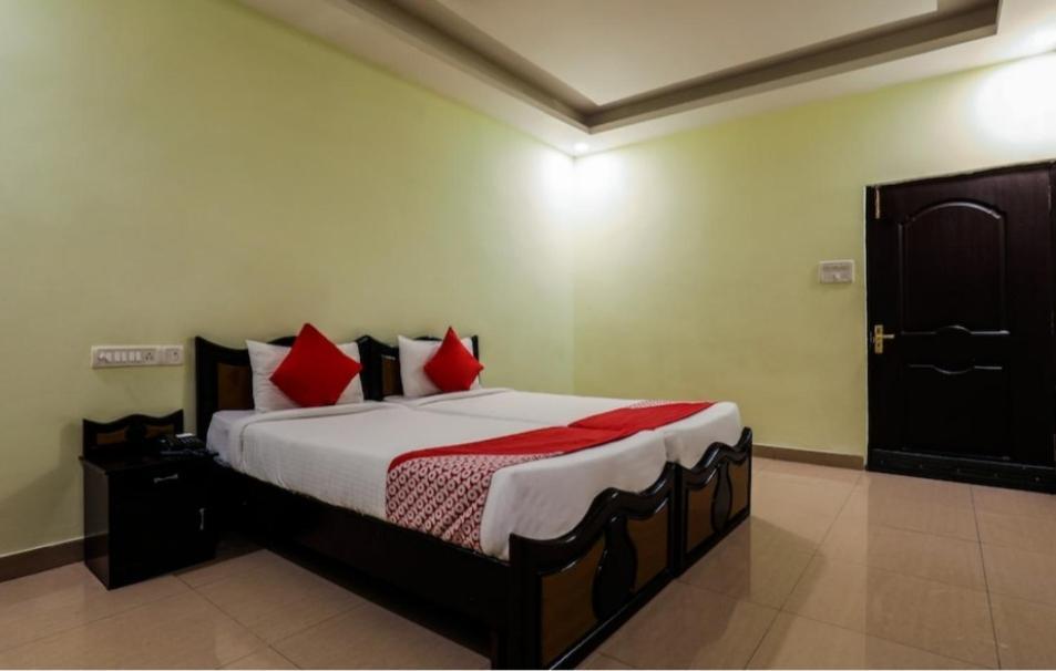 Hotel Meridian Grand Shamshabad Ngoại thất bức ảnh