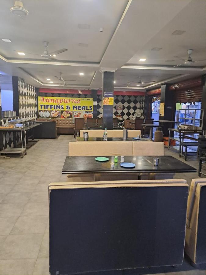 Hotel Meridian Grand Shamshabad Ngoại thất bức ảnh